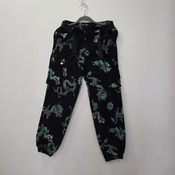 Set Of 2 Womans Cargos Pants with Dragon Design - Picture 7 of 12